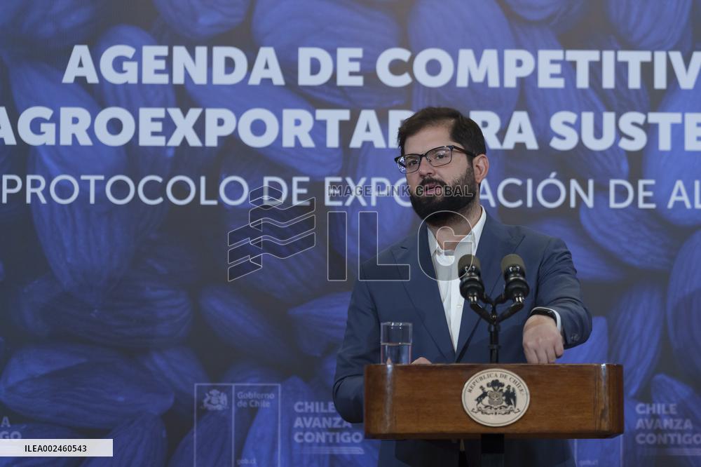 Protocol signed for access of Chilean almonds to China