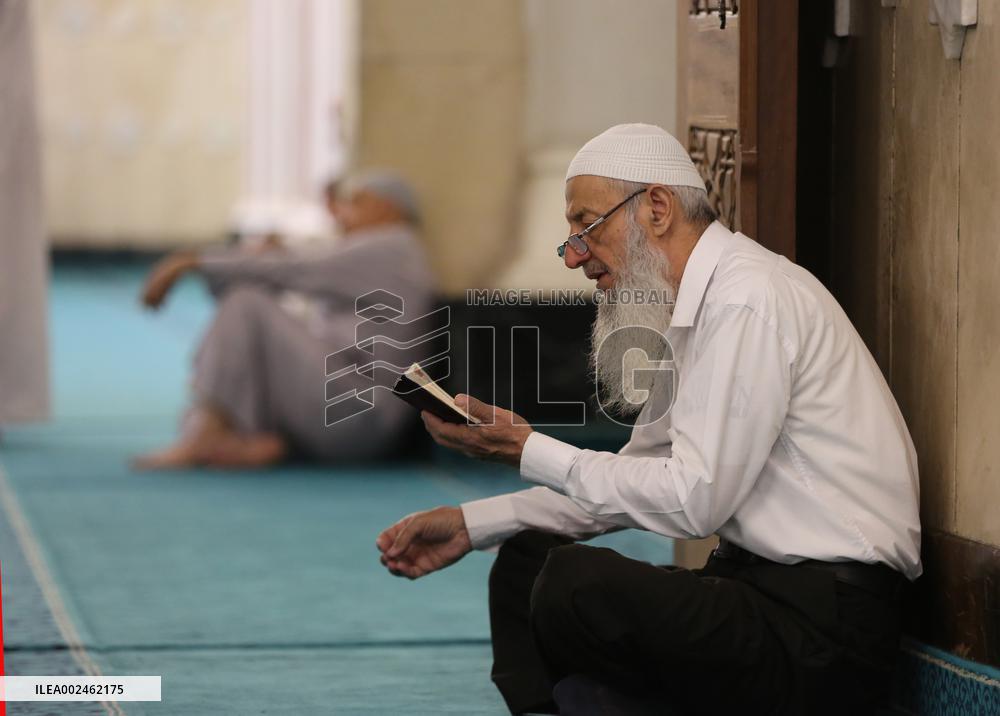 IRAQ-BAGHDAD-RAMADAN-PRAYER