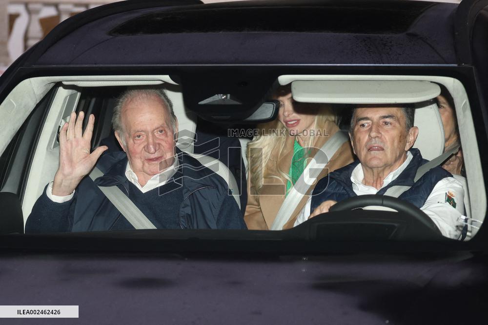 King Juan Carlos Dines With Infant Elena - Spain