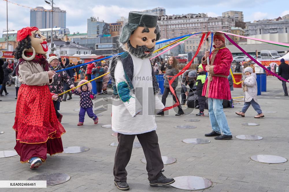 RUSSIA-VLADIVOSTOK-MASLENITSA-CELEBRATION