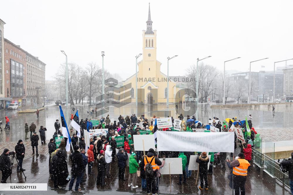Center Party meeting to protest against car tax