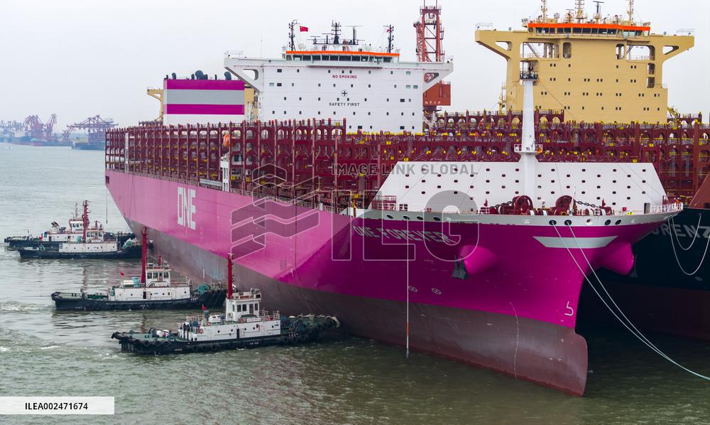 Super-large Container Ship Delivery in Suzhou
