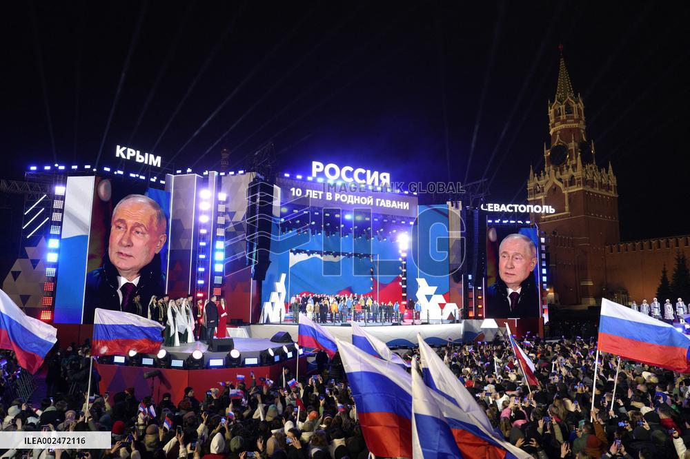 Vladimir Putin landslide victory - Moscow