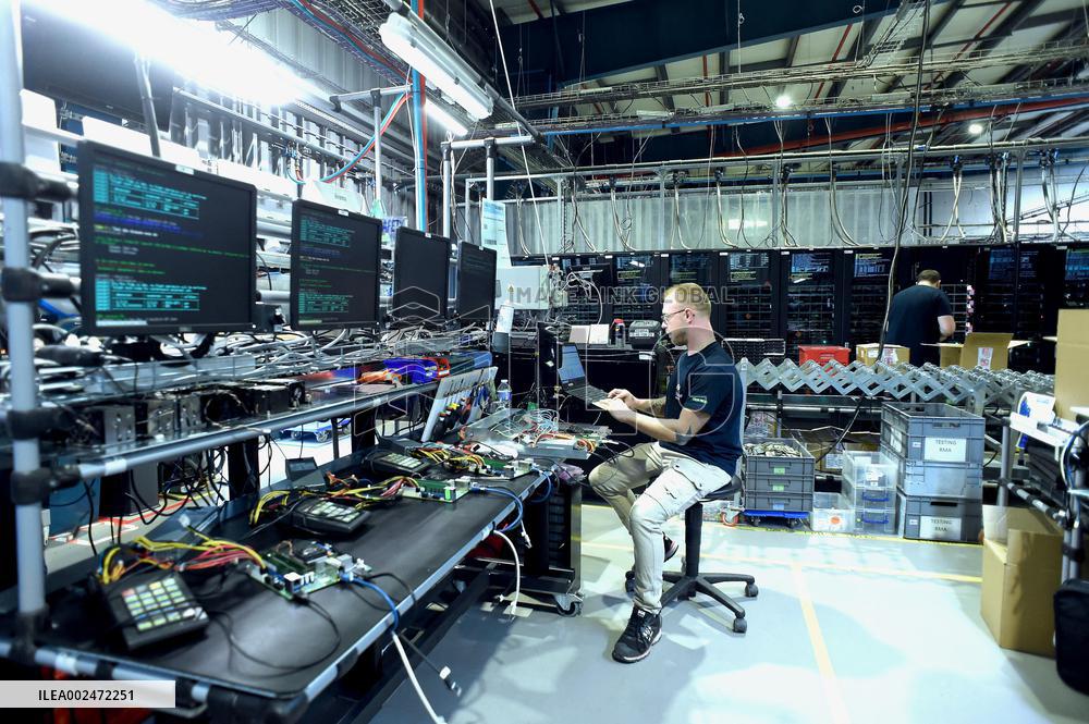 Ministerial inauguration of OVHcloud’s Quantum Computer - Croix