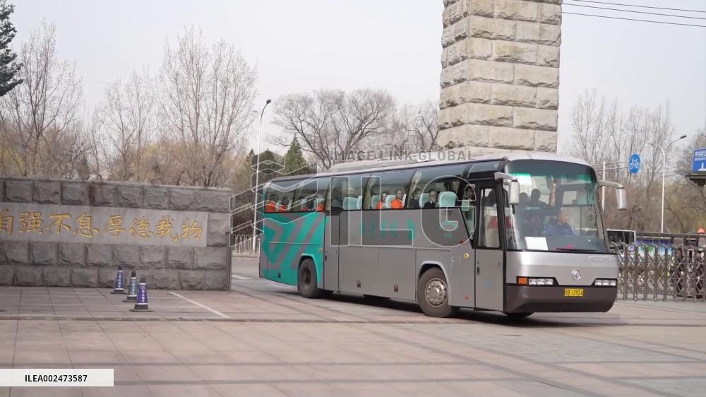 U.S. students embark on China trip