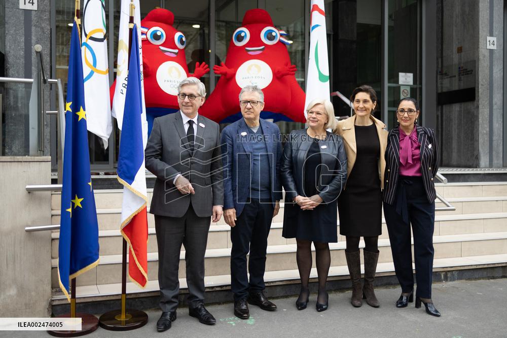 Ministry of Labour welcomes the Olympic and Paralympic Flag Tour - Paris