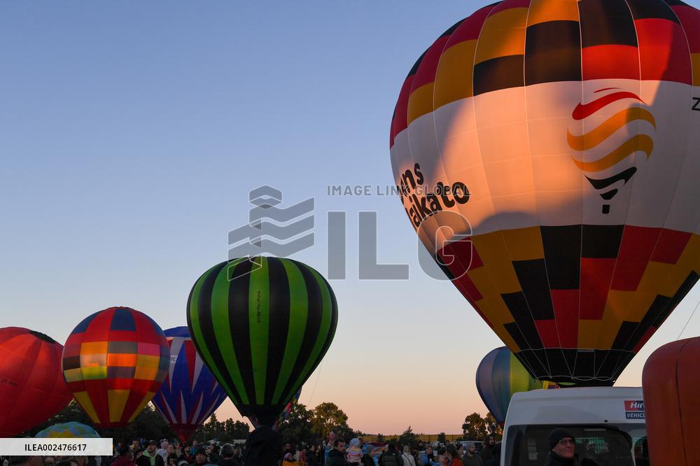 NEW ZEALAND-HAMILTON-HOT-AIR BALLOON FESTIVAL