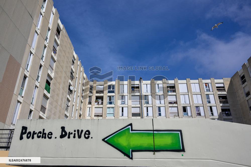 Drug Trafficking Hits La Castellane District - Marseille