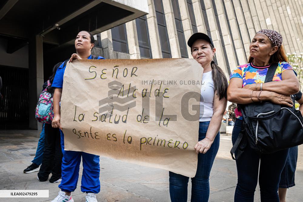 Health Workers of Metrosalud Protest in Medellin
