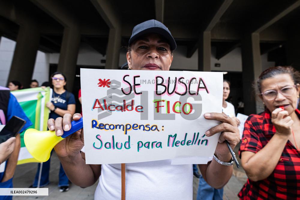 Health Workers of Metrosalud Protest in Medellin