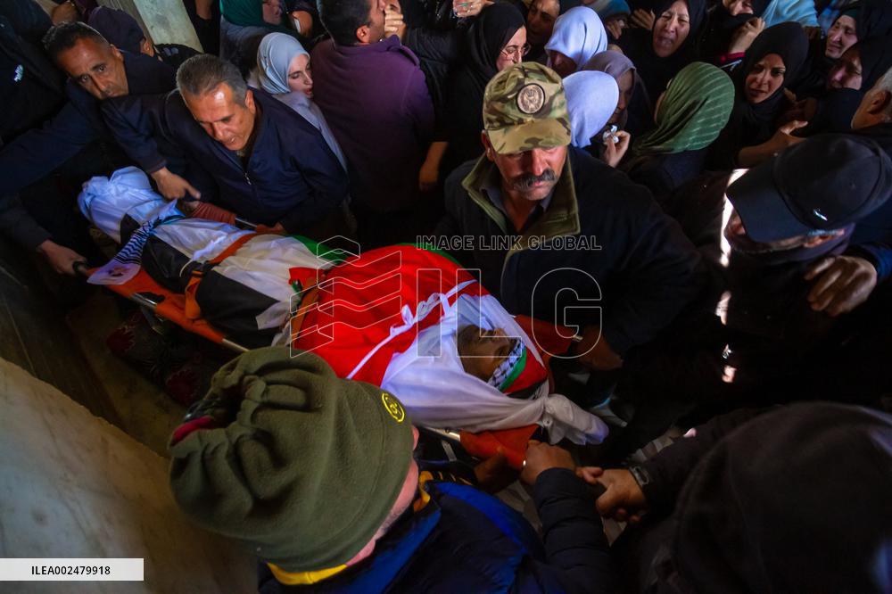 Palestinian Man Shot Dead By Israeli Settlers - West Bank