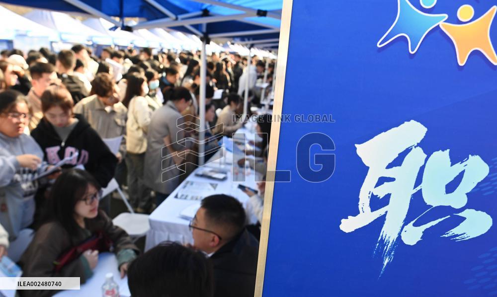 XINHUA PHOTOS OF THE DAY