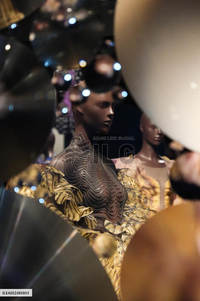 Exhibition Iris van Herpen - Paris