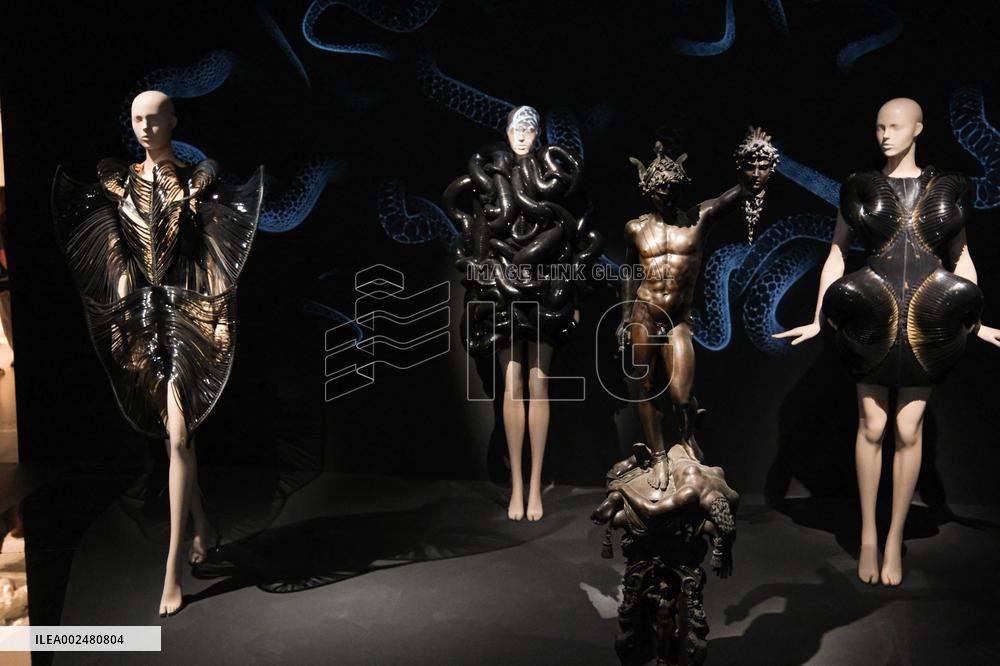 Exhibition Iris van Herpen - Paris