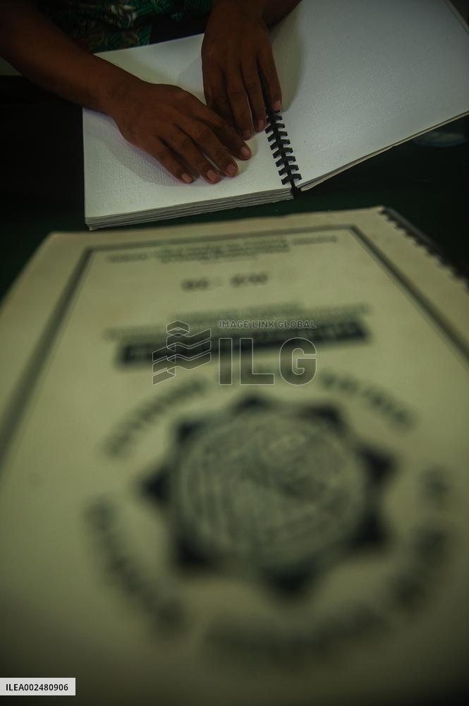 Braille Quran Readers In Ramadan Time - Indonesia