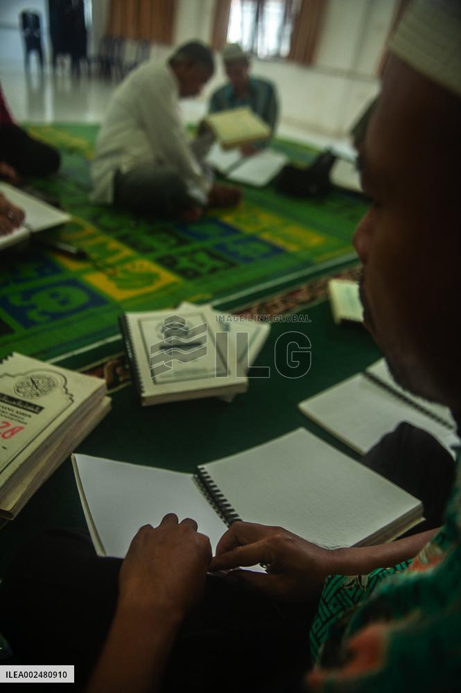Braille Quran Readers In Ramadan Time - Indonesia