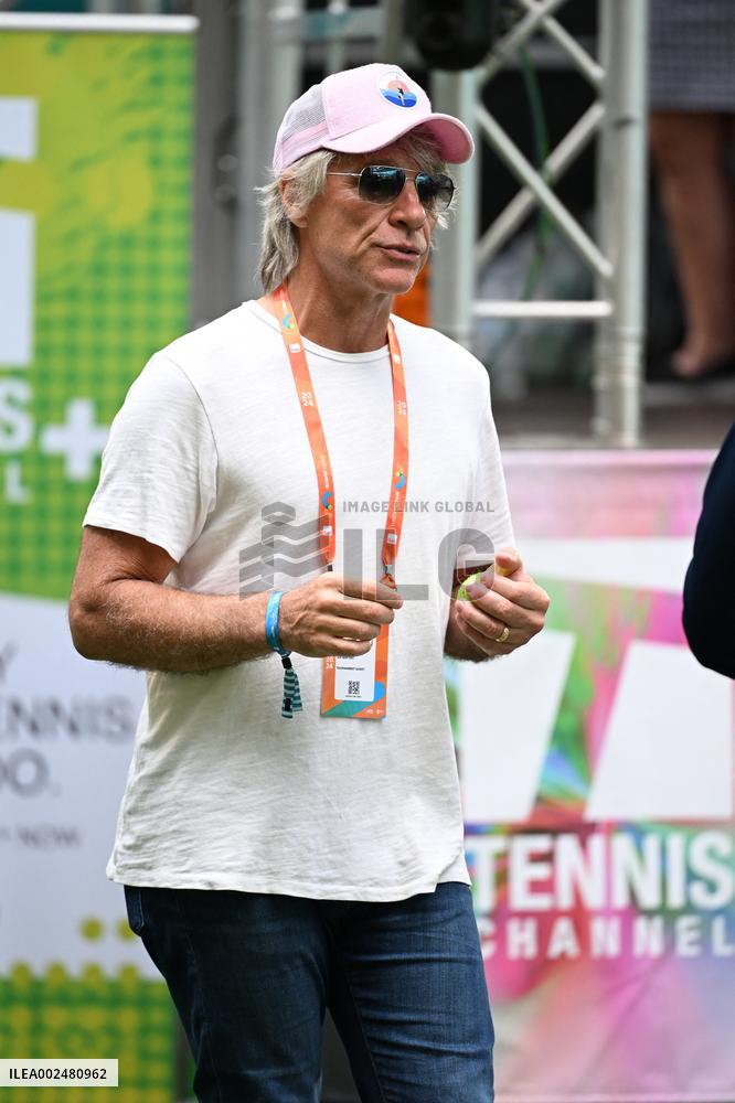 Jon Bon Jovi At Tennis Open - Miami