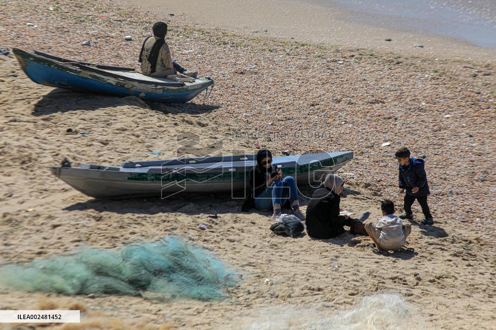 MIDEAST-GAZA-BEACH