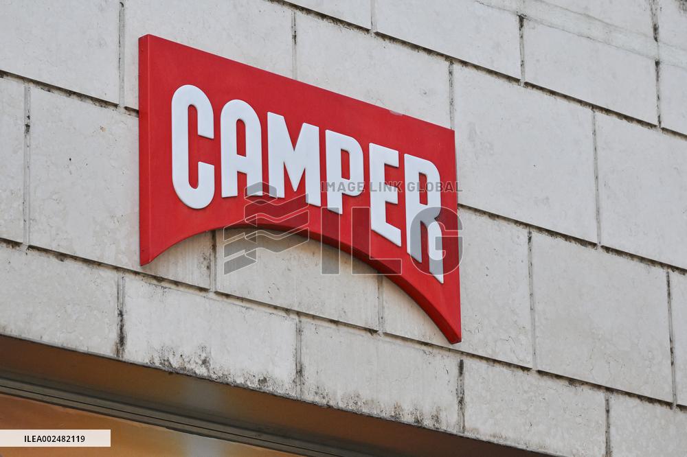 Illustrations Of Commercial Signs And Shops - Lyon