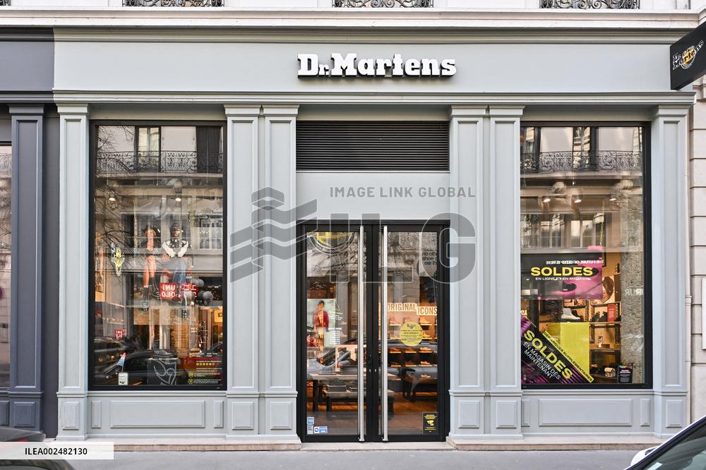 Illustrations Of Commercial Signs And Shops - Lyon