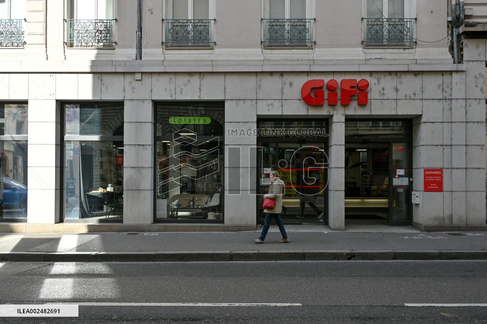 Illustrations Of Commercial Signs And Shops - Lyon