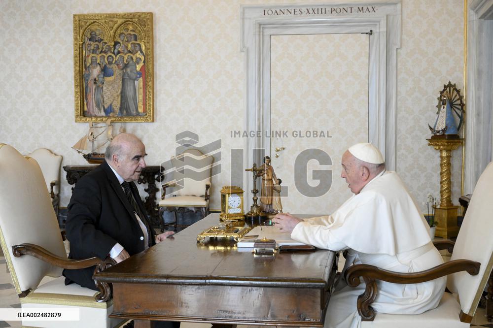Pope Francis In Private Audiences - Vatican