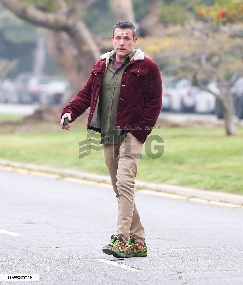 Ben Affleck Out With Son - LA