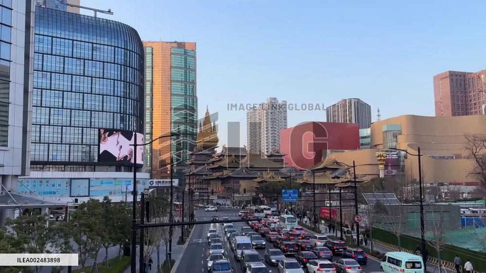 Apple opens largest retail store on Chinese mainland in Shanghai