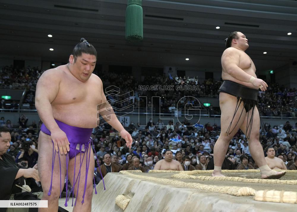 Sumo: Spring Grand Sumo Tournament