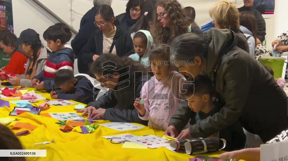 Record migration drives Australian population growth