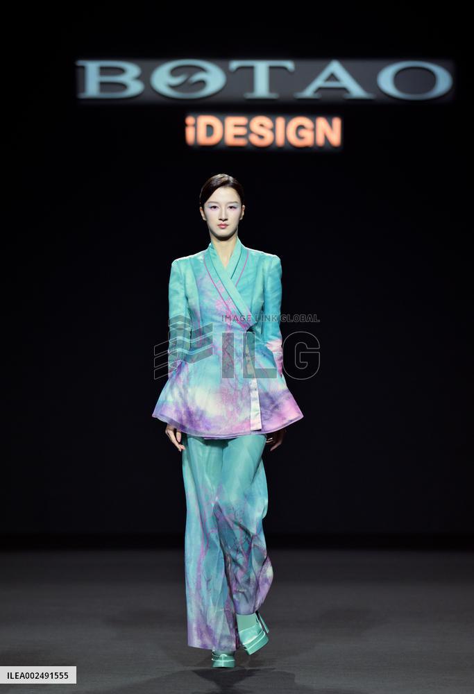 CHINA-BEIJING-FASHION WEEK-BOTAO (CN)