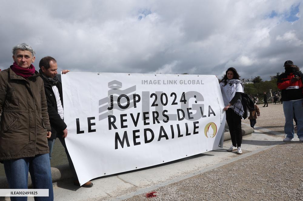 Action to denounce the social cleansing for Olympic Games - Paris