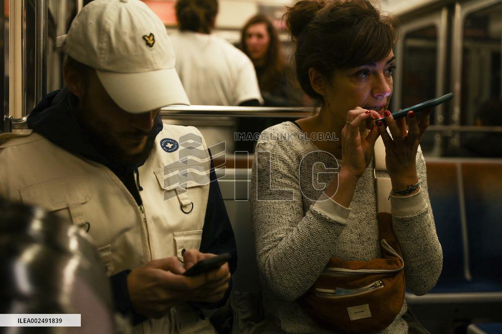Action to denounce the social cleansing for Olympic Games - Paris