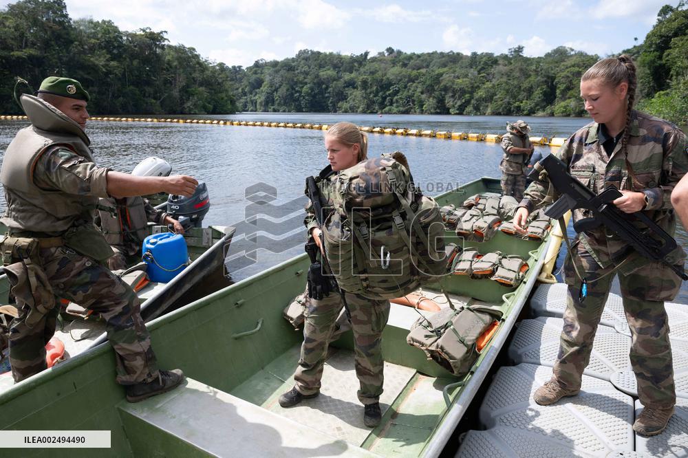 River Checkpoint At Saut Tourepe On The Approuague River - French Guiana