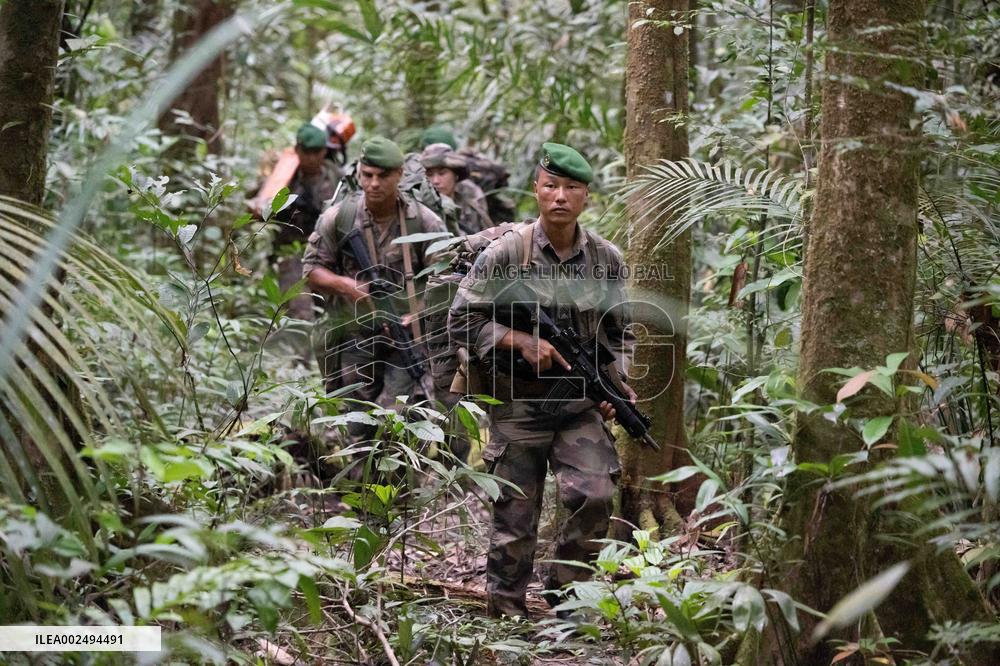 River Checkpoint At Saut Tourepe On The Approuague River - French Guiana