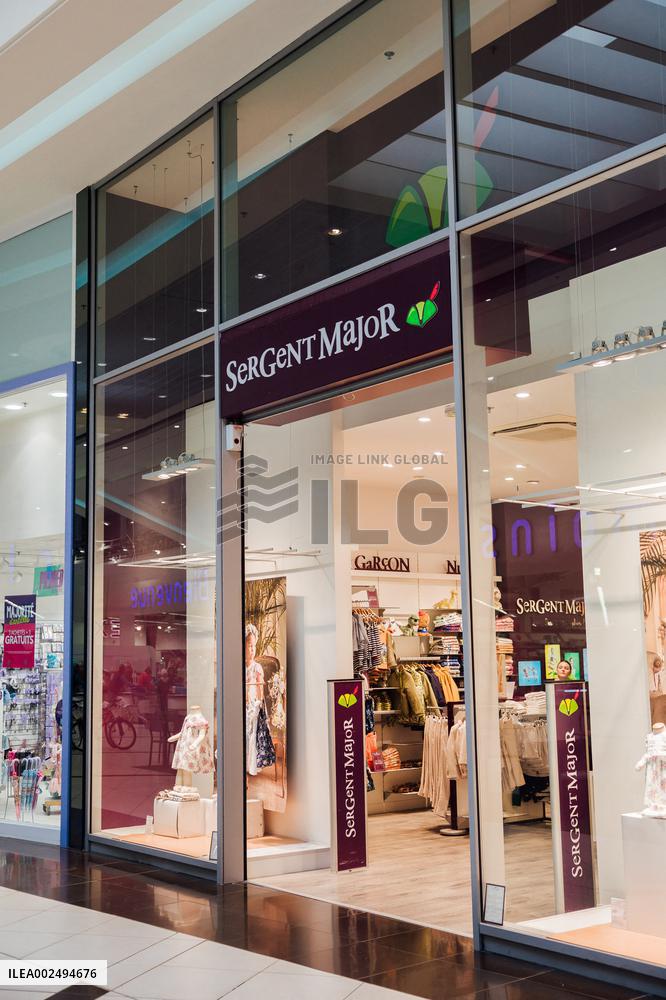 Du Pareil Au Meme And Sergent Major In Receivership