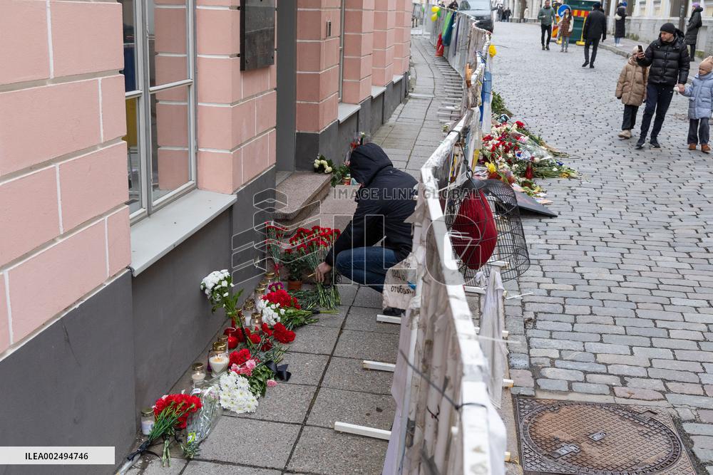 Commemorating the victims of mass shooting in Moscow