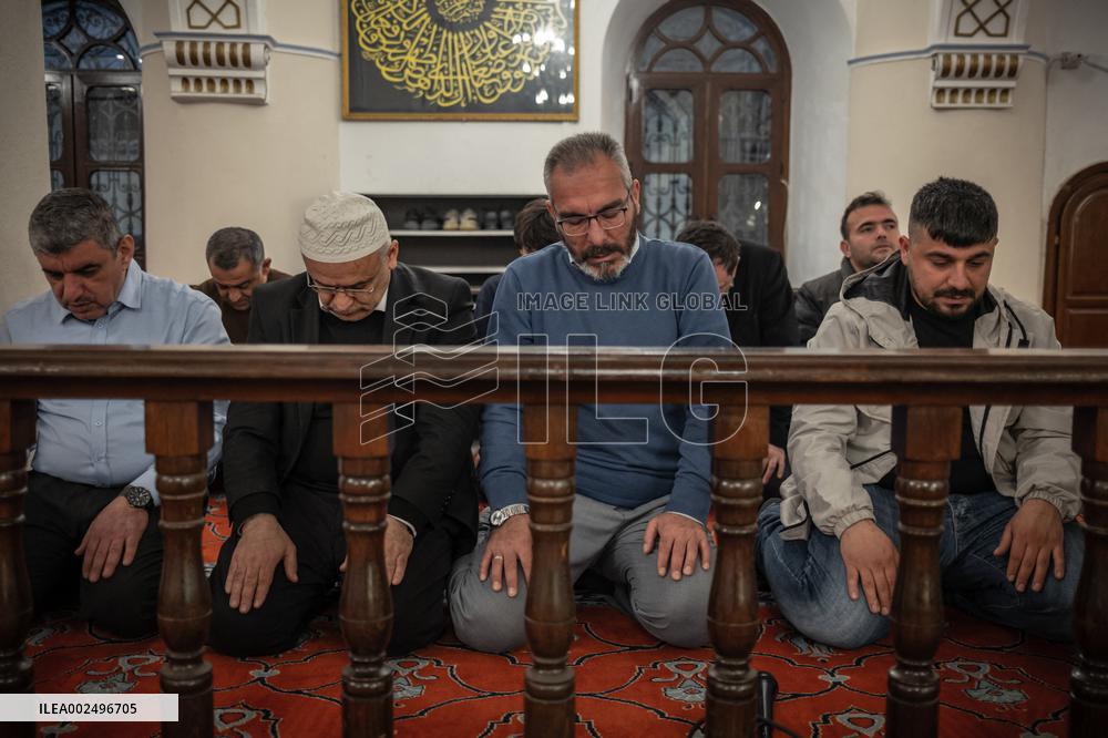 Ramadan Observed In Izmir - Turkey