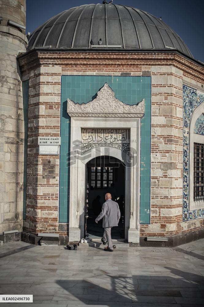 Ramadan Observed In Izmir - Turkey