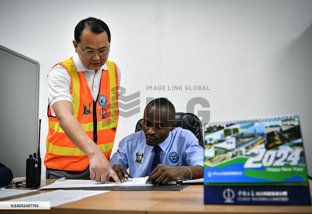 NIGERIA-LAGOS-CHINESE-BUILT LIGHT RAIL PROJECT (CN)