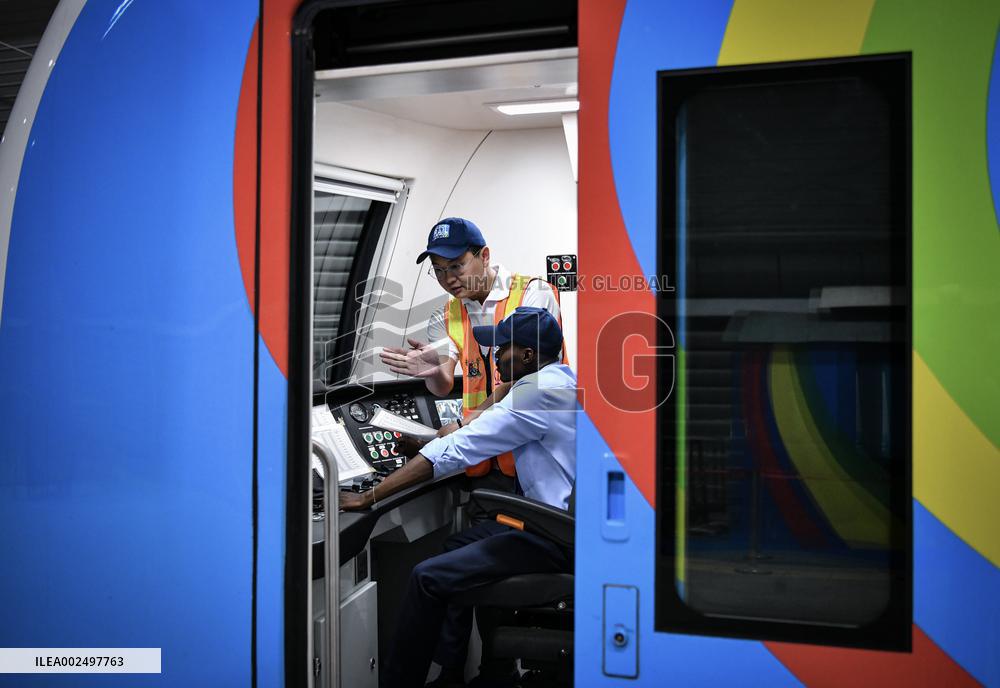 NIGERIA-LAGOS-CHINESE-BUILT LIGHT RAIL PROJECT (CN)