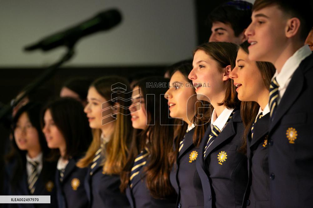 ITALY-ROME-HIGH SCHOOL-CHINESE LANGUAGE-PERFORMANCE