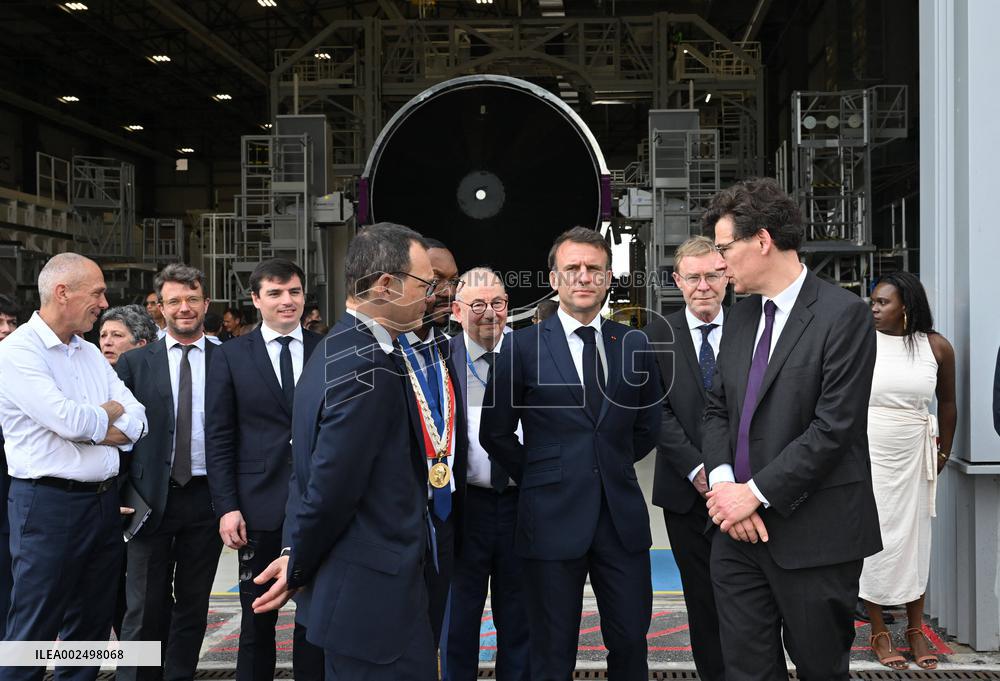 Emmanuel Macron Visits Ariane 6 Mounting Area - Guiana