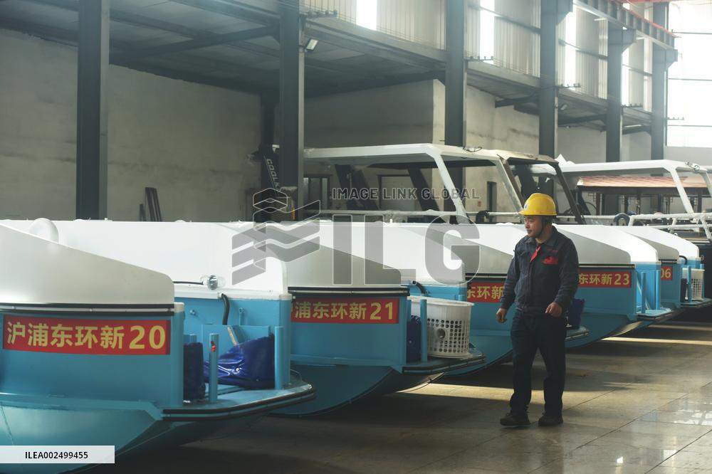 China Shipping Manufacturing Industry