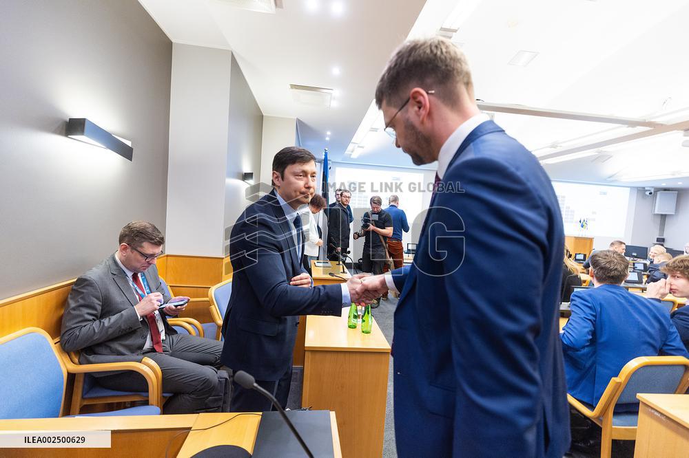 Tallinn mayor ousted in no-confidence vote