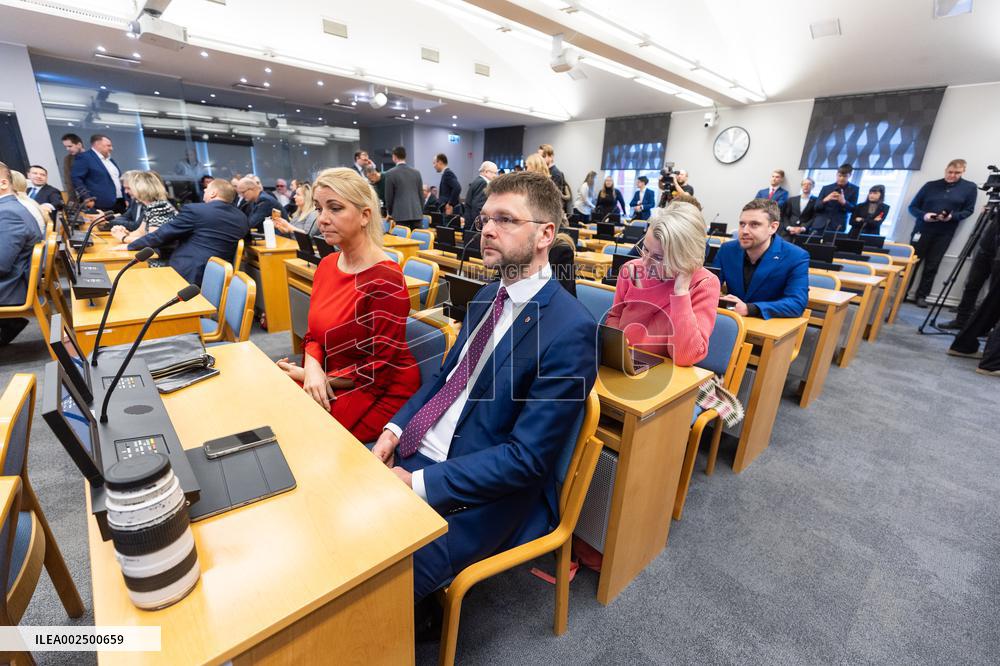 Tallinn mayor ousted in no-confidence vote