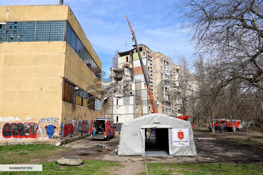 Section of apartment block partially destroyed by Russian drone dismantled in Odesa