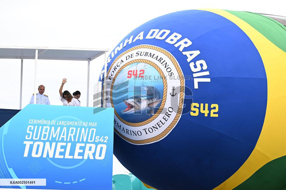 President Macron and Lula launch submarine built in Brazil with French tech