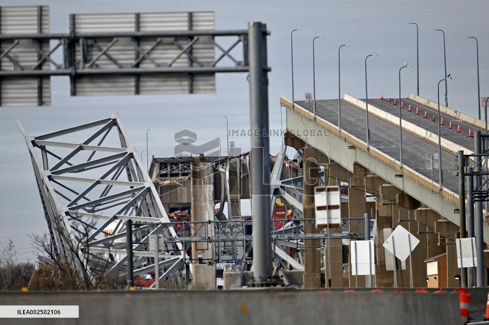 Two Bridge Victims Recovered From Submerged Vehicle - Baltimore