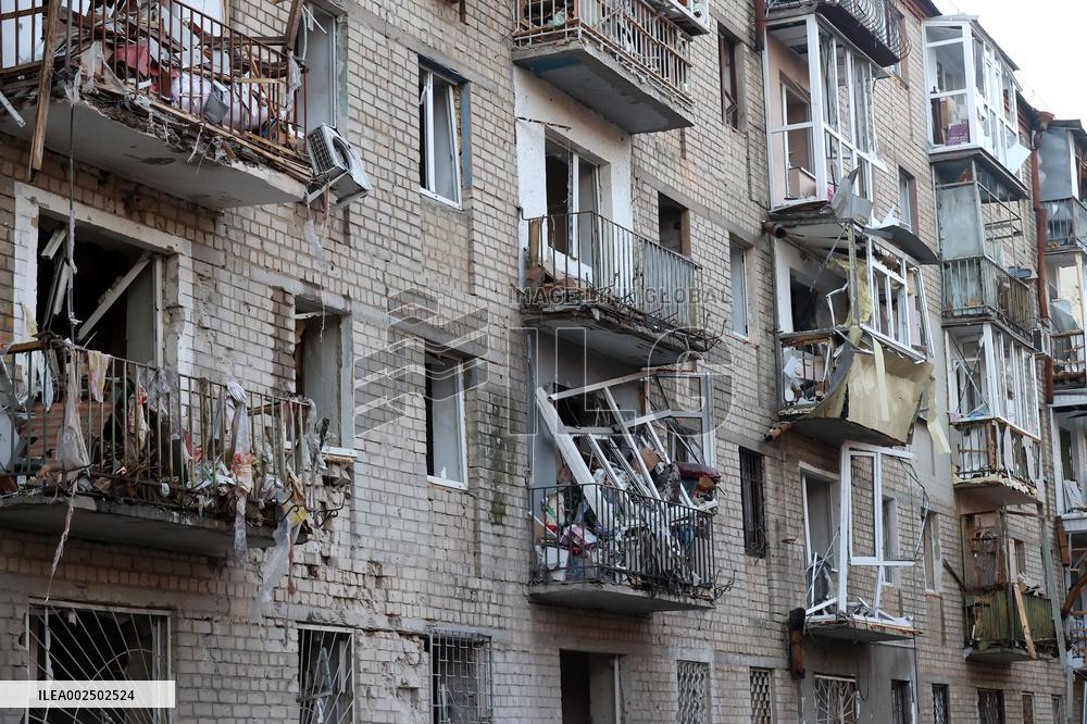 Russian troops strike Kharkiv with modernized ammunition